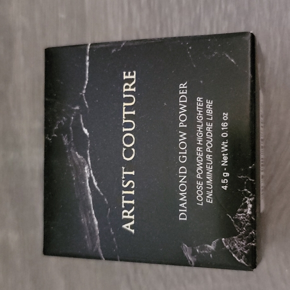 Artist Couture Diamond Glow Powder - Picture 1 of 3